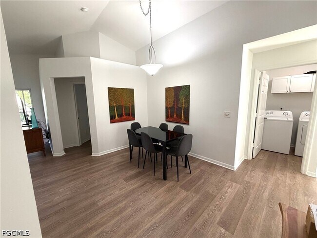 Foto del edificio - 3740 Fieldstone Blvd