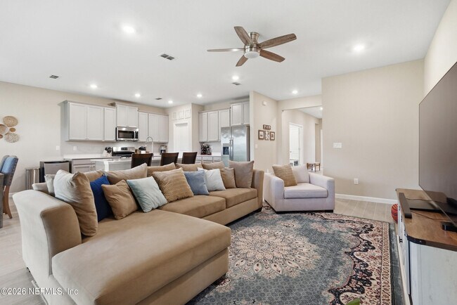 Building Photo - 75435 Sunberry Dr