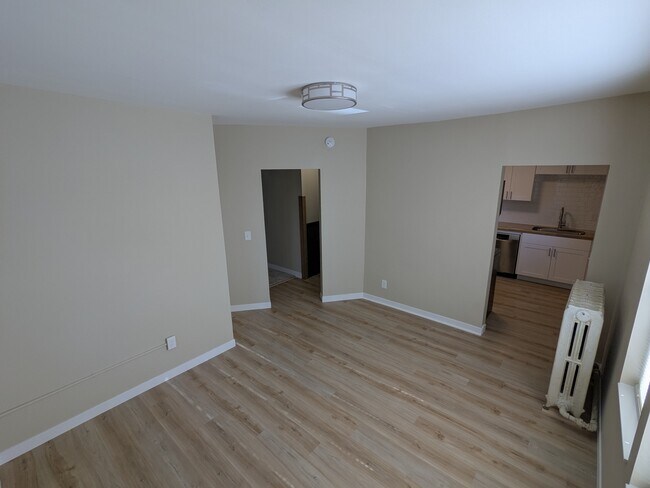 Foto del edificio - 1330 Monroe St NE