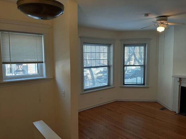 Foto del edificio - 5118 N Kenmore Ave