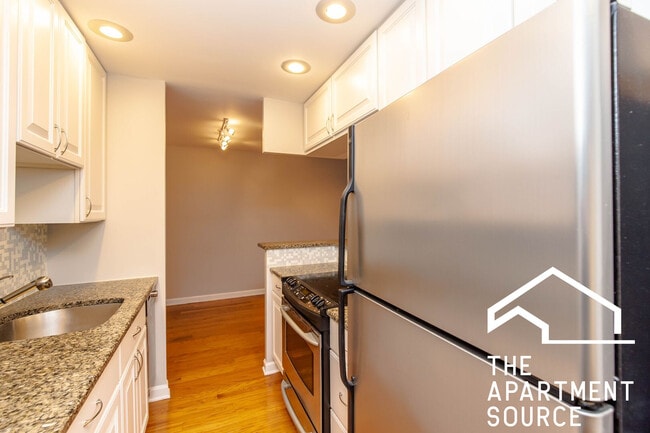 Foto del edificio - 744 W Gordon Terrace