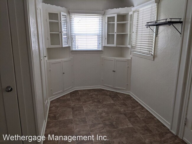 Building Photo - 3 br, 1 bath House - 5880 Lemon Dr.