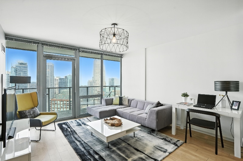 Photo - 337 E Wacker Dr (Chicago, IL)