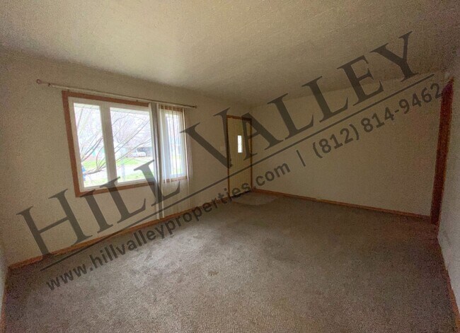 Foto del edificio - Two bedroom ranch - South