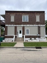 Building Photo - 729 Meeker Ave