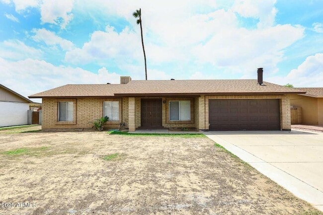 Building Photo - 617 E Calle Bolo Ln