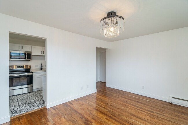 Foto del edificio - 2308-2312 Harper Ave