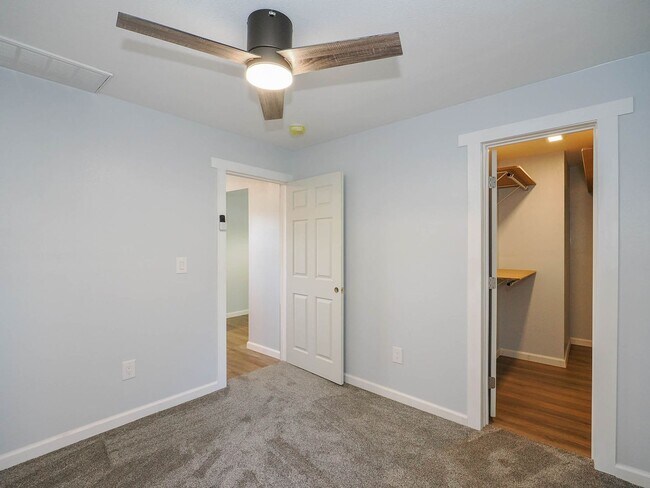 Building Photo - 1 BEDROOM, 1 BATHROOM IN OGDEN