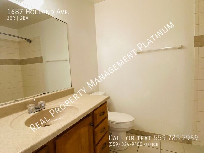 Building Photo - 1687 Holland Ave