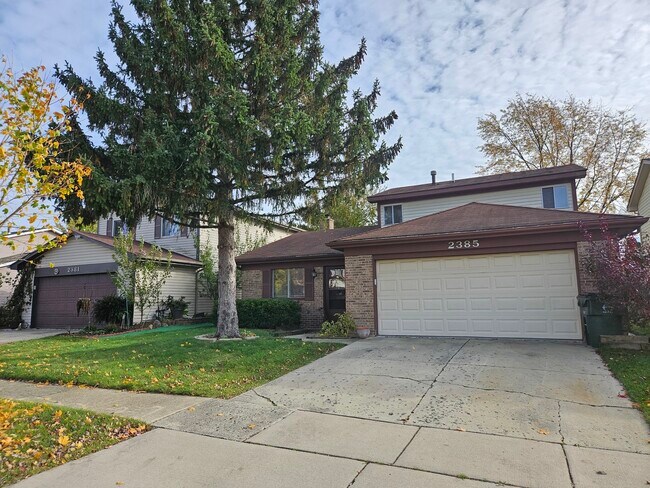 Foto del edificio - 2385 Goldfinch St