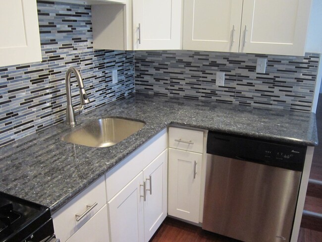 Photo - 2528 Carey Wy Apartment