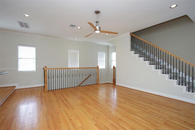 Building Photo - 2211 Austin St
