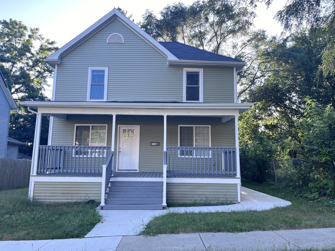 Primary Photo - 316 N Independence Ave