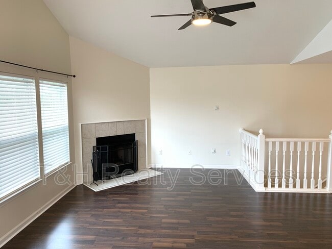 Building Photo - 13410 White Granite Dr