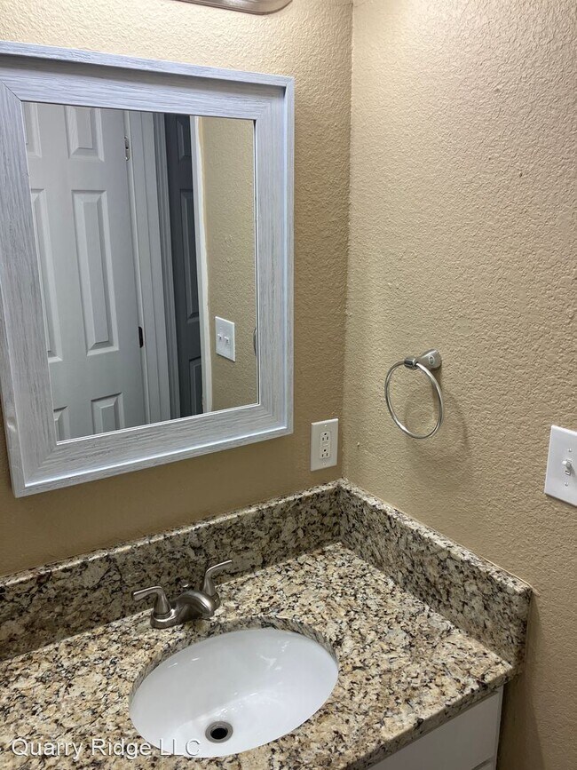 Foto del edificio - 2 br, 1 bath House - 1037-11 S Brookside Ave