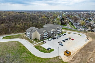 Aerial - Cottage Bluff Apartments