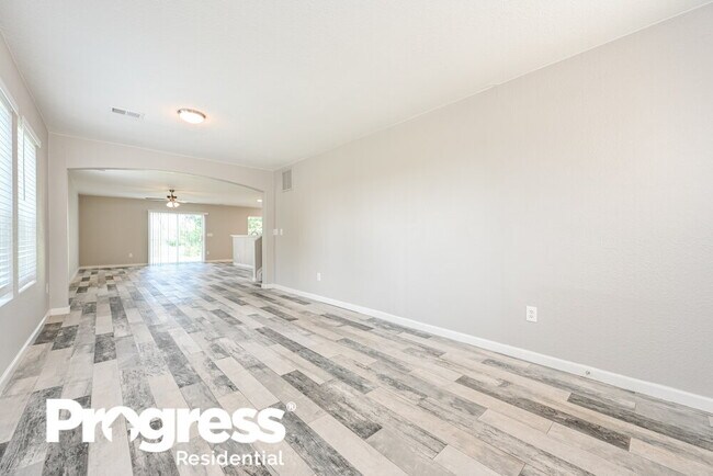 Foto del edificio - 2519 Coach House Loop