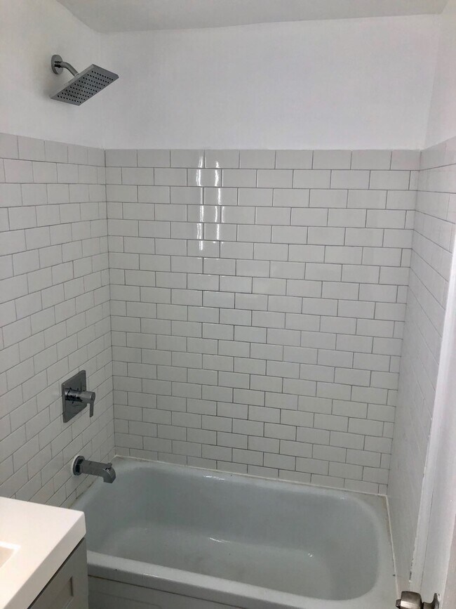 Bath - 513 E 5th St
