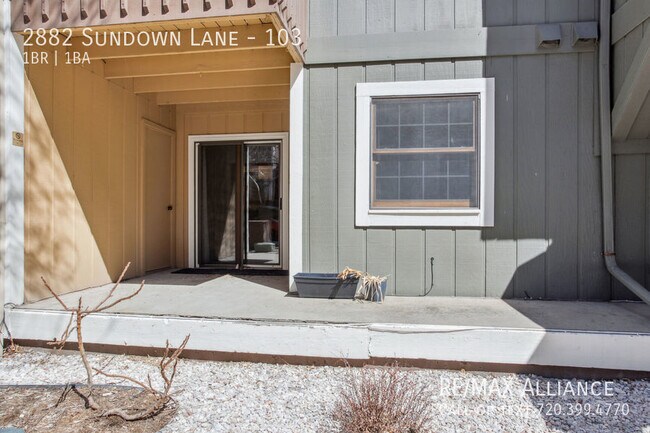 Building Photo - 1-bedroom condo located in the sought-afte...