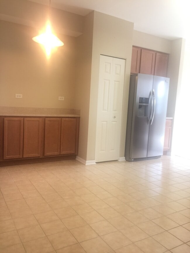 Building Photo - 6531 Blue Sky Ln