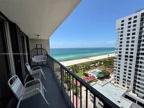 Building Photo - 2625 Collins Ave