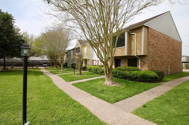 Building Photo - 6533 Wanda Ln