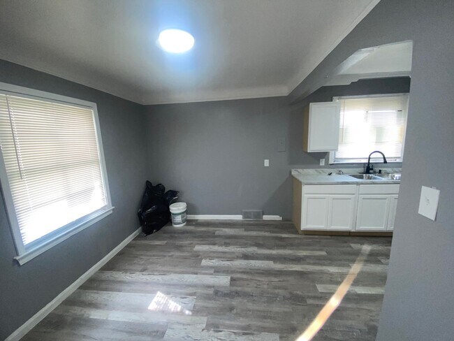 Foto del edificio - 8443 Pierson St