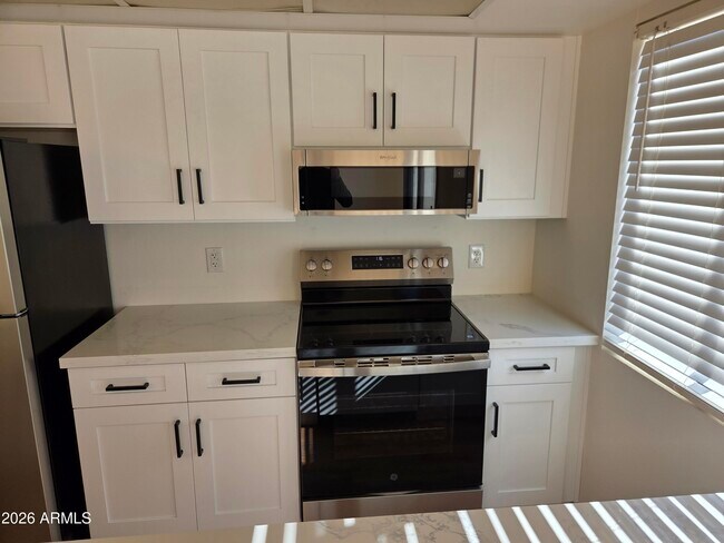 Foto del edificio - 2609 W Canyon Crest Cir