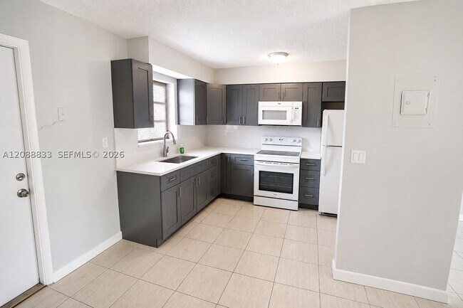 Foto del edificio - 202 SW 27th Terrace