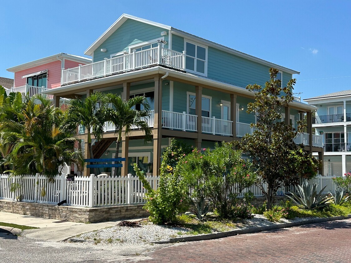 Foto principal - 5417 Essex Ave S