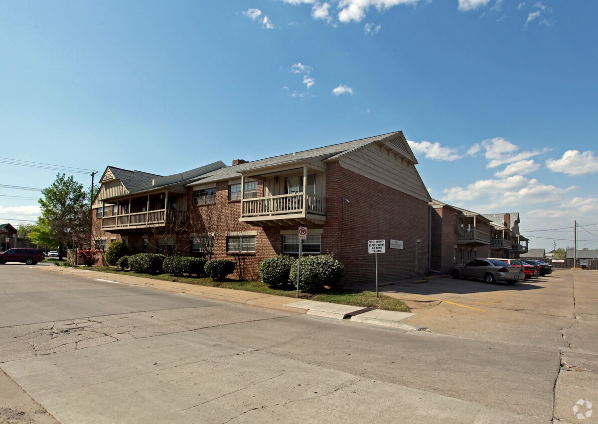 Foto del edificio - 4517 S Peoria Ave