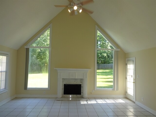 Building Photo - 126 Oak Bend Drive