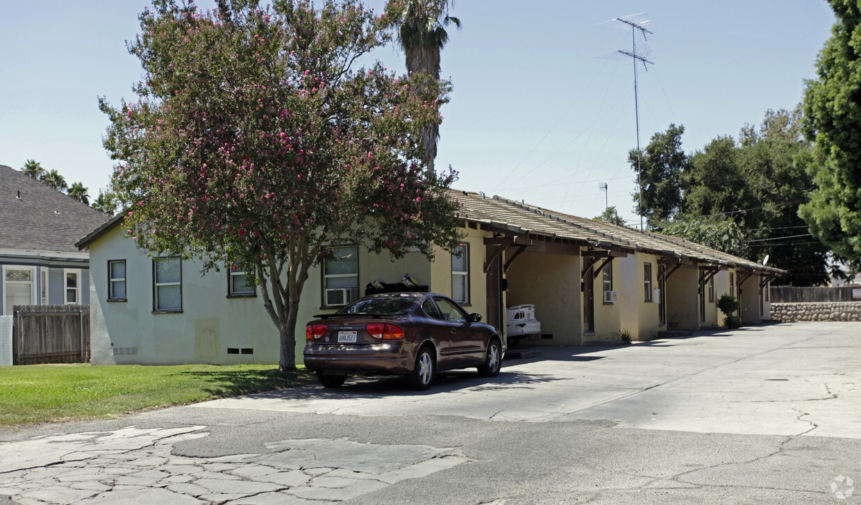 Building Photo - Katelyn