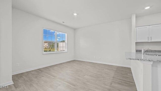 Building Photo - 105 Kimber Dr