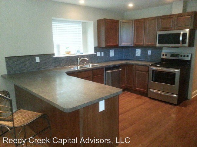 Building Photo - 7108 Oakview Ct