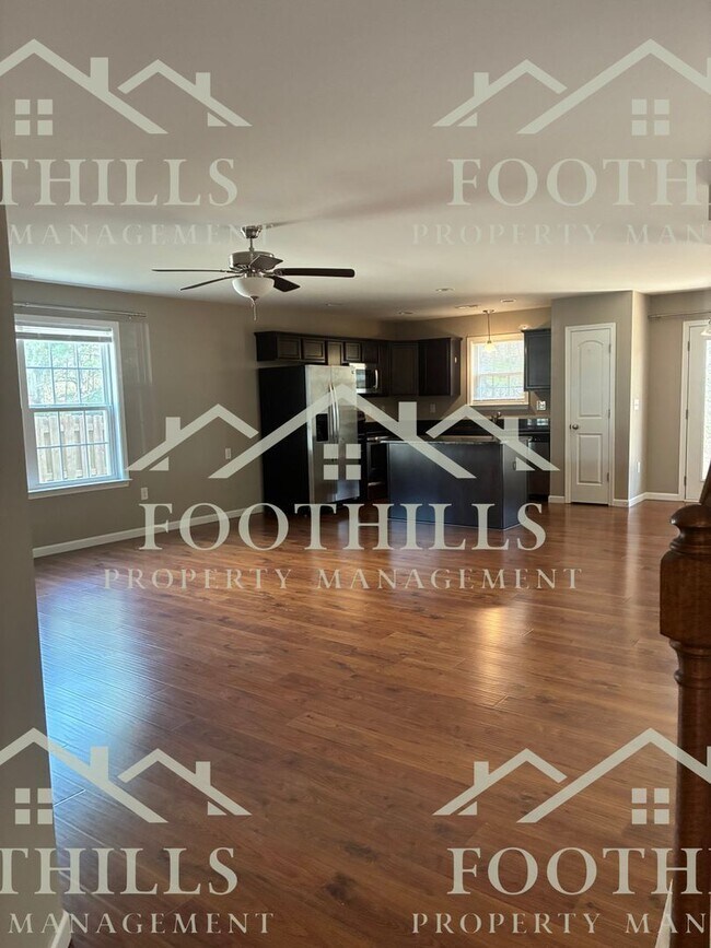 Foto del edificio - 118 Gallant Ln