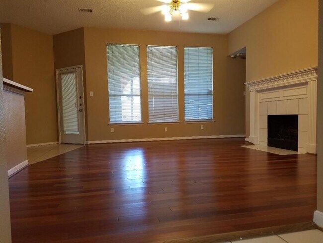 Foto del edificio - 2709 Preston Creek