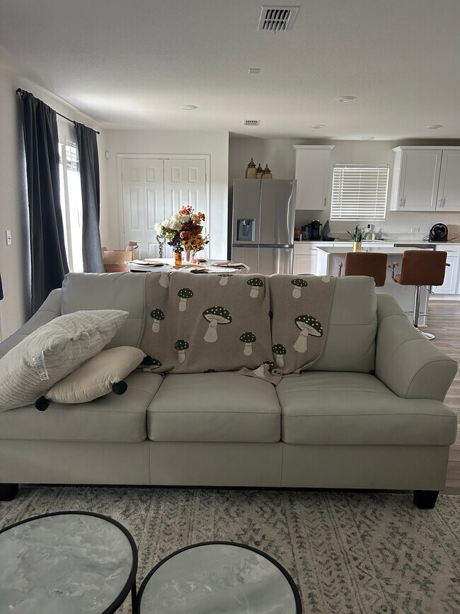 Foto del edificio - 6709 Adderly Rd