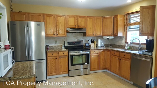 Foto del edificio - 4 br, 2.5 bath House - 82 Maxwell Lane