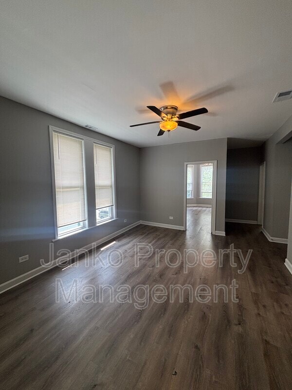 Building Photo - 7311 S Dorchester Ave