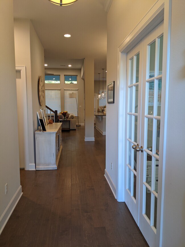 Foto del edificio - 15008 Cabrillo Way