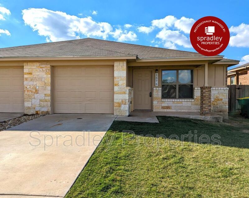 1576 Chance Ct, Belton, TX 76513 Townhome Rentals in Belton TX