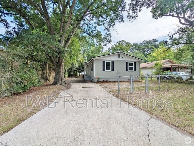 Building Photo - 2037 Meharry Ave