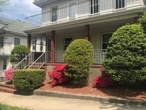 Building Photo - 145 Winsor Ave
