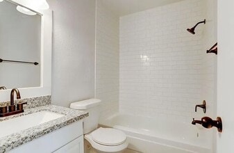 Building Photo - 5403 Diane Ct