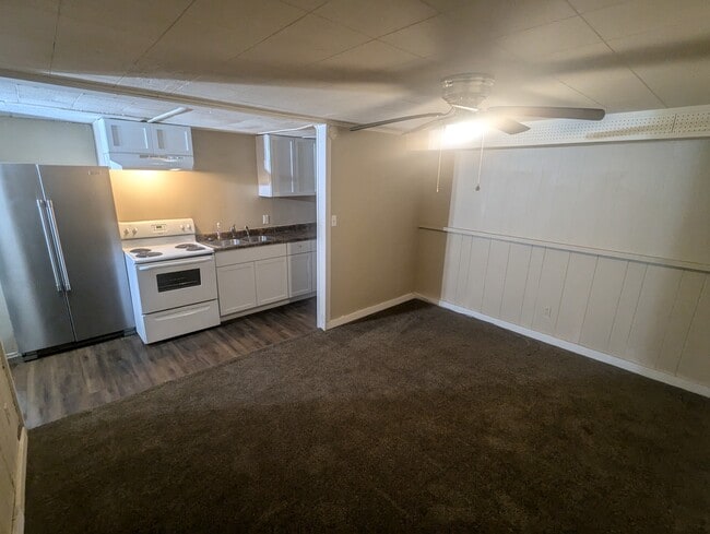 Building Photo - Voyager Apartments