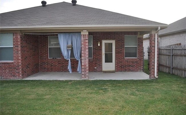 Building Photo - 6336 Downeast Dr