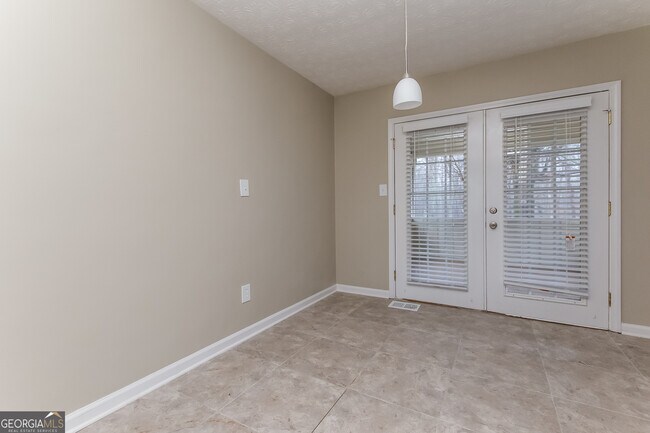 Foto del edificio - 331 Woodland St
