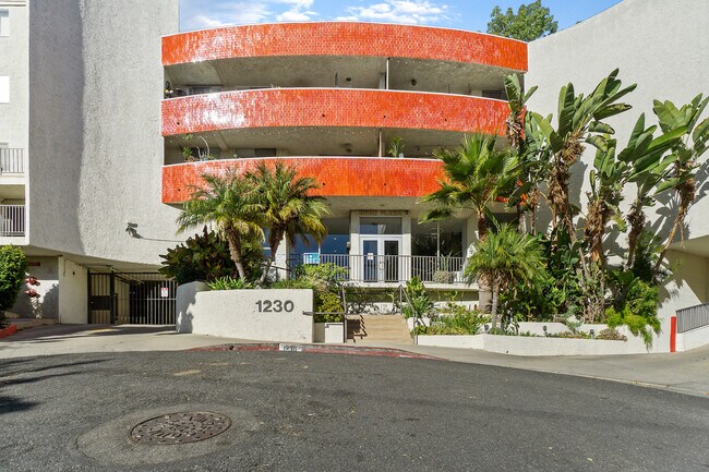 Building Photo - 1230 Horn Ave