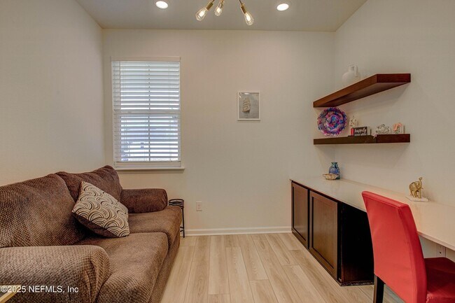 Building Photo - 168 Rambling Brk Trl